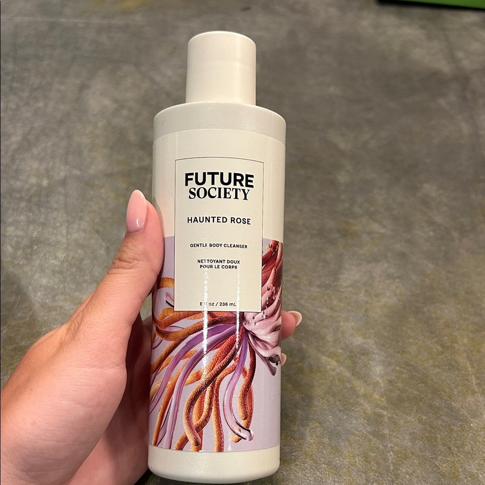 Future Society HAUNTED ROSE GENTLE BODY CLEANSER